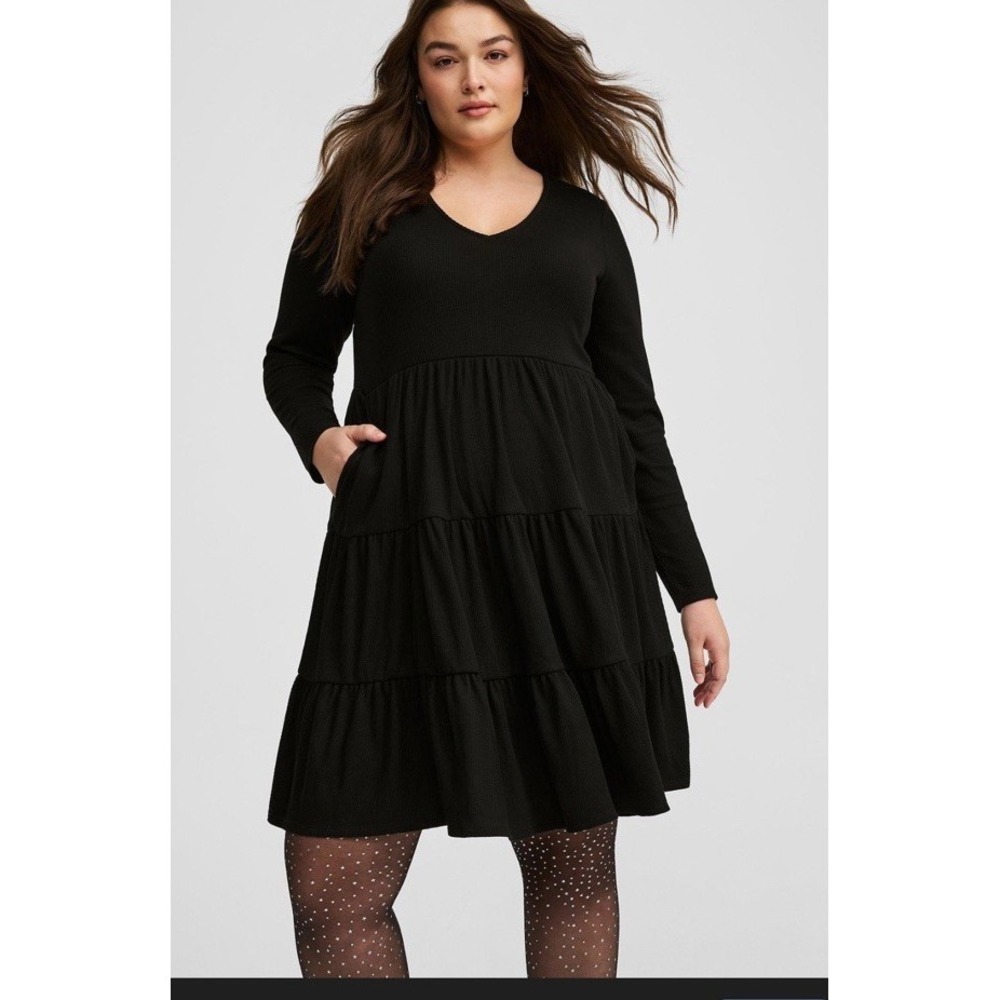 Torrid Black Tiered Waffle Knit Mini Dress – Size 0‎ (L/12)